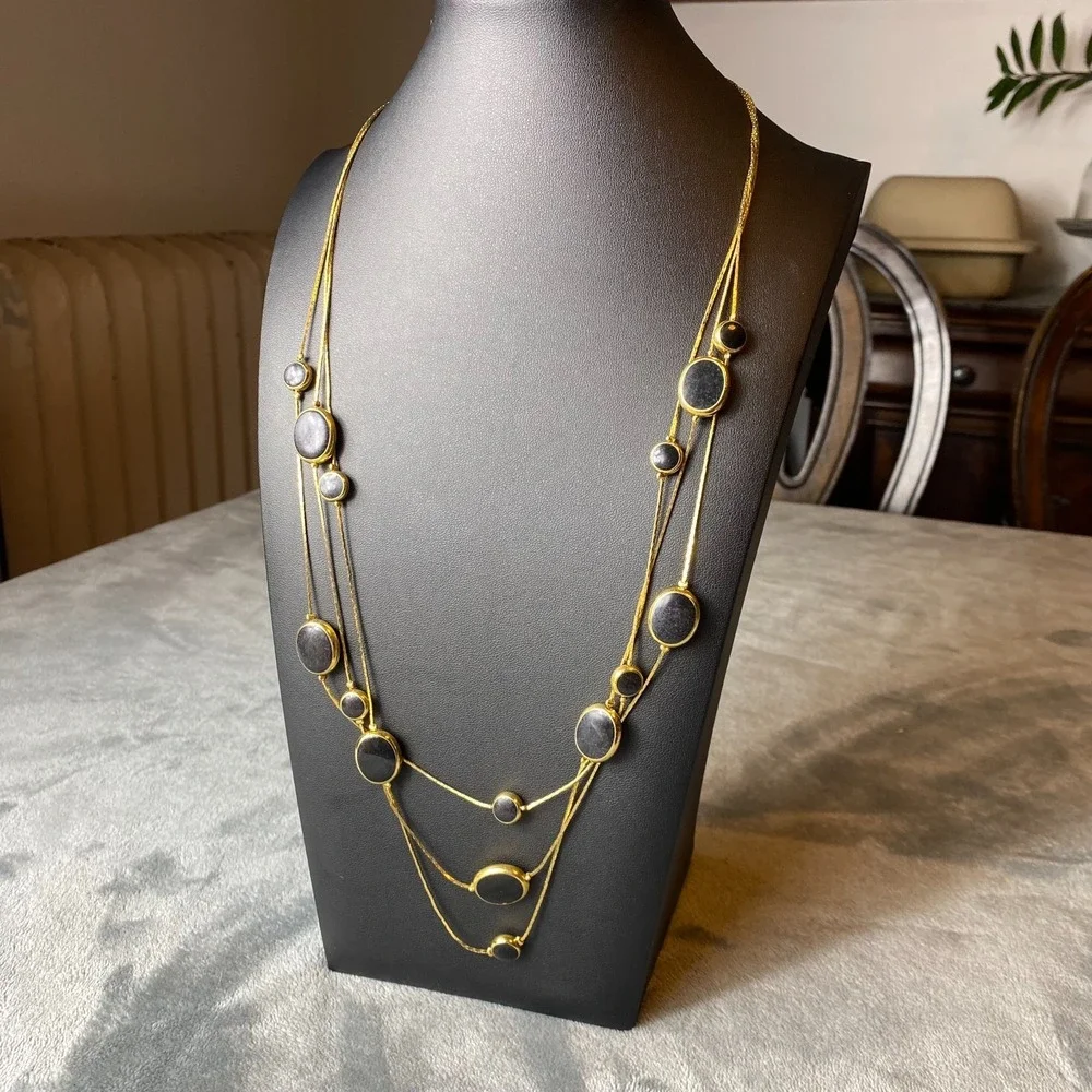 Lovely Avon SP Vintage Three Layer Black Stone Necklace